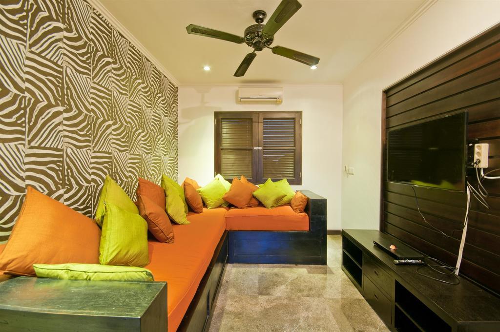 Villa Mahkota Seminyak Szoba fotó